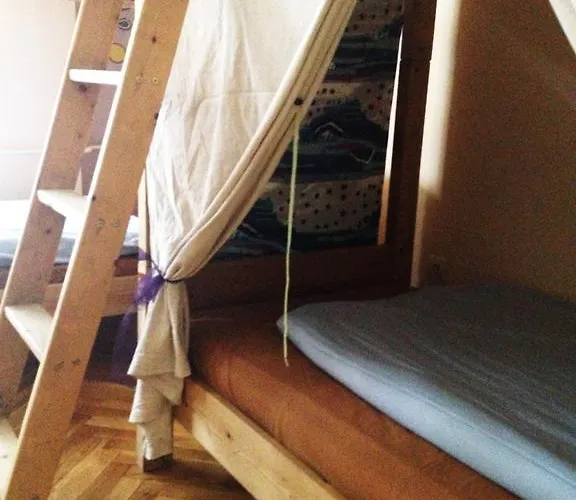 Yolo Будапешт