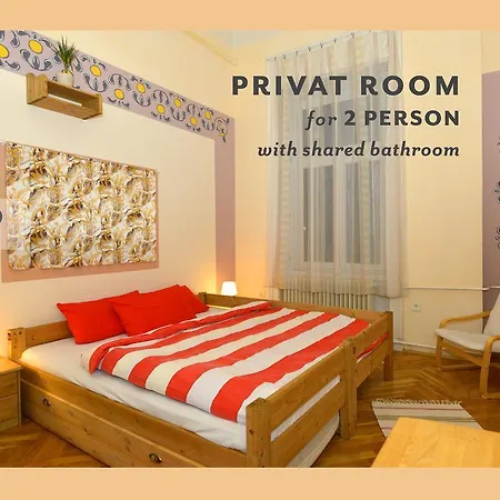 Yolo Hostal