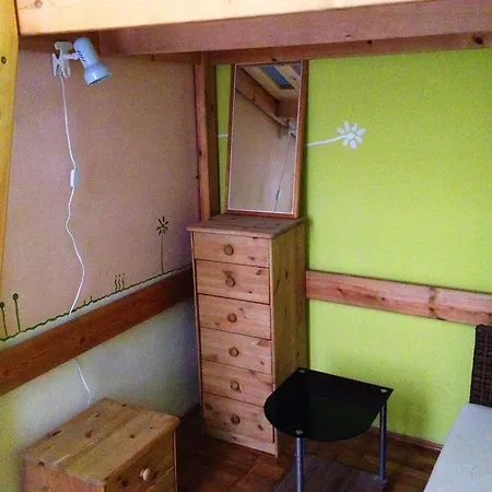 Hostel Yolo *