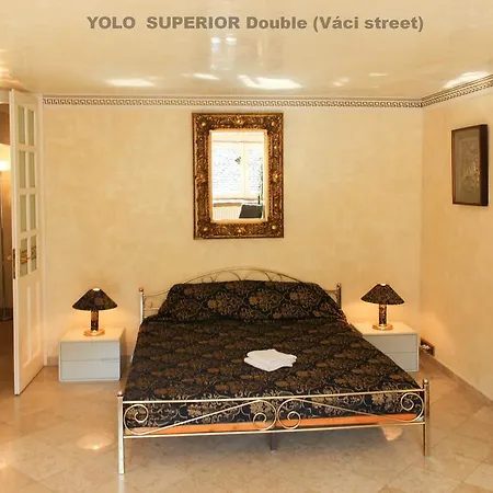 Hostal Yolo *