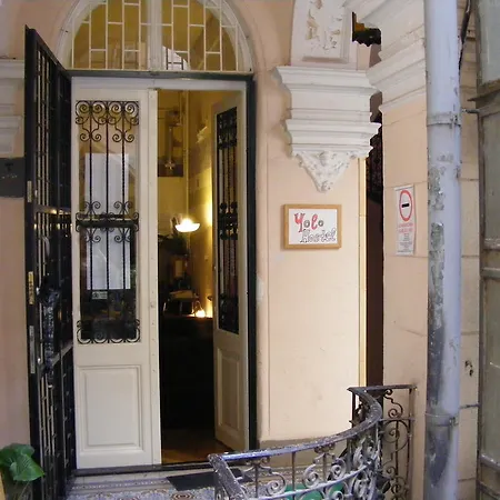 Yolo Budapest