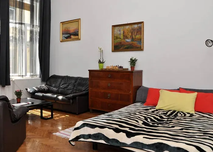 Yolo Hostel Budapest