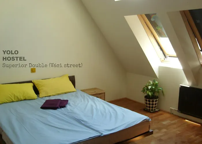 Hostel Yolo