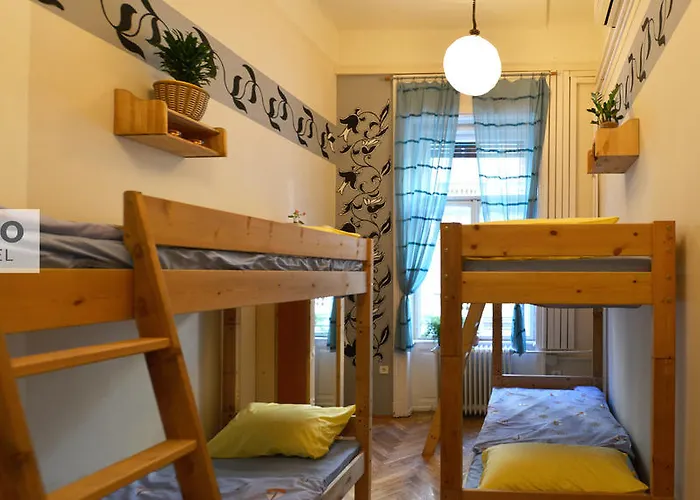 Hostel Yolo Budapesta